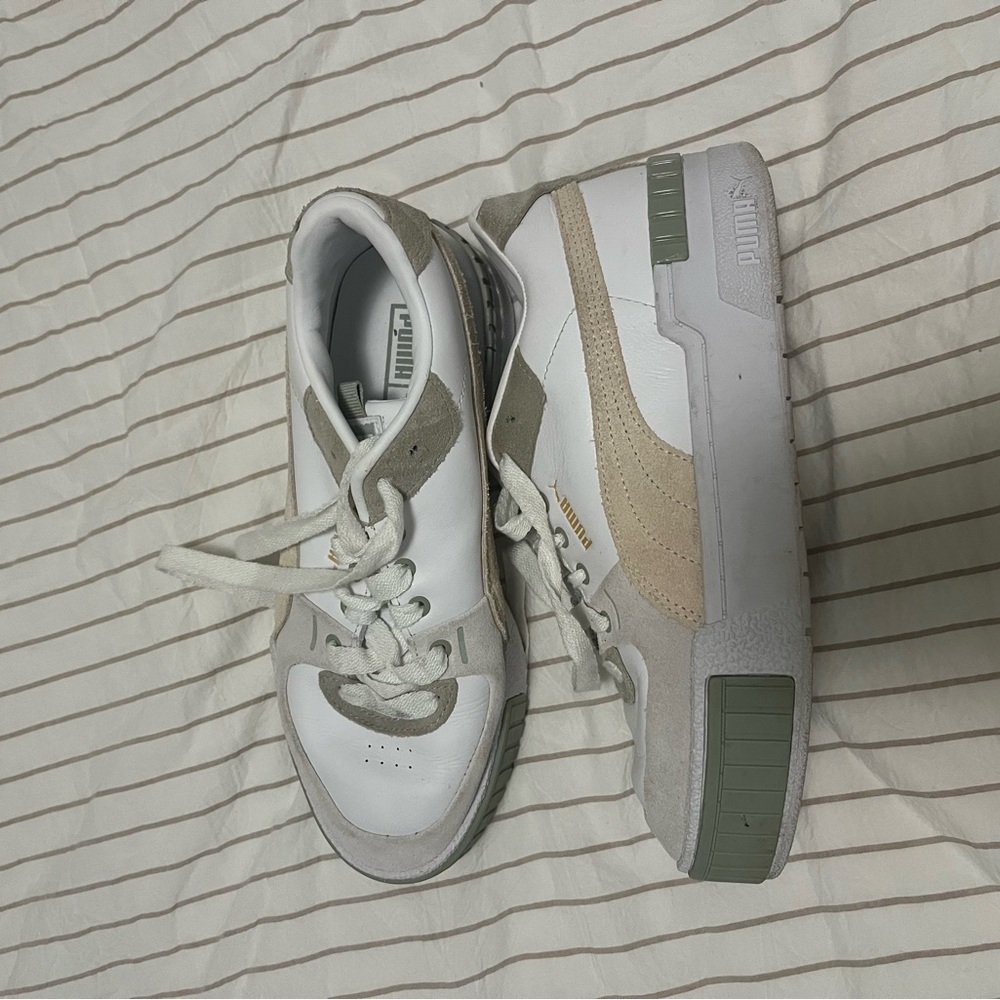 Puma White and Gray Sneakers